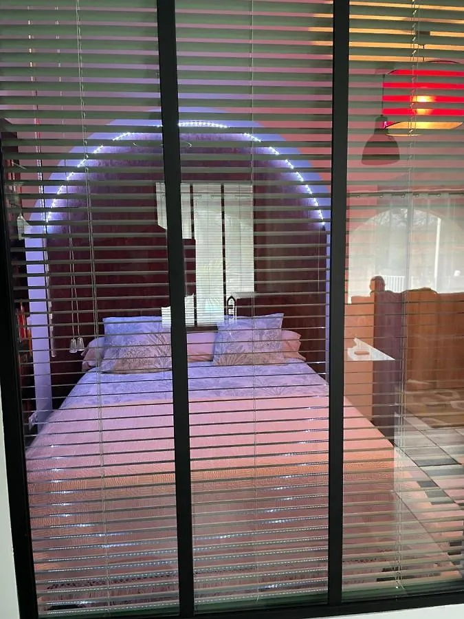 Gite-Appart Prive Du Domaine Spa Piscine Sauna Lescout 0*,